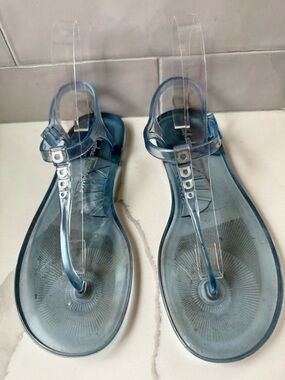 Salvatore Ferragamo Clear Blue Jelly Thong Sandals Womens
Size 8.5 Made in Italy